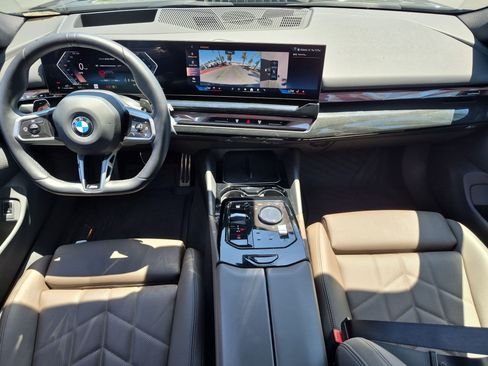 Used 2026 BMW 530i w/ M Sport Package RWD image 29