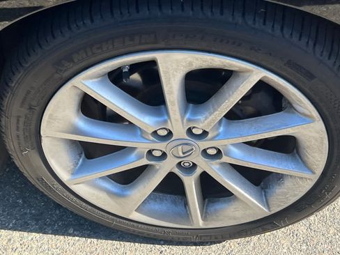 Used 2013 Lexus CT 200h image 18