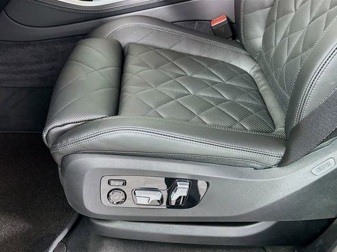 New 2026 BMW X5 xDrive50e w/ M Sport Package image 21