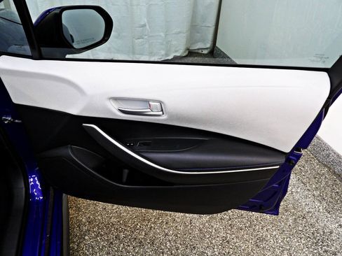 Used 2022 Toyota Corolla SE FWD image 11