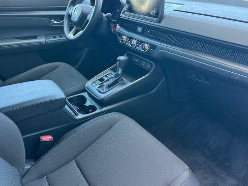 Used 2025 Honda CR-V LX image 16