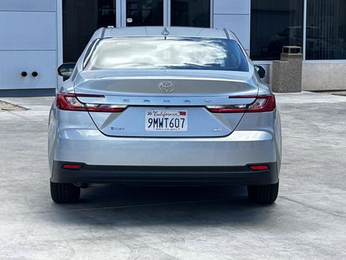 Used 2025 Toyota Camry LE FWD image 7
