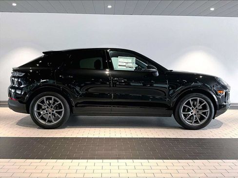 New 2026 Porsche Cayenne Coupe AWD/4WD image 8