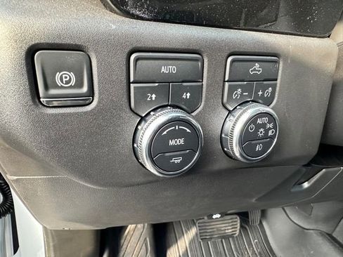 New 2025 GMC Sierra 1500 Elevation w/ LPO, Elevation Black Package image 28