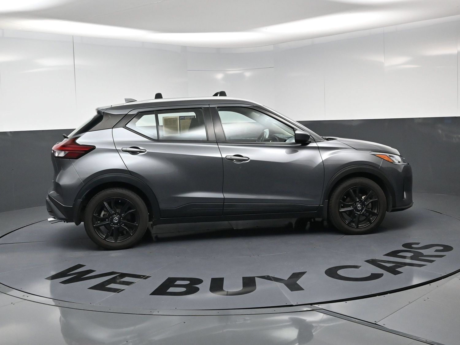 Used 2021 Nissan Kicks SV w/ Interior Electronics Package FWD image 10