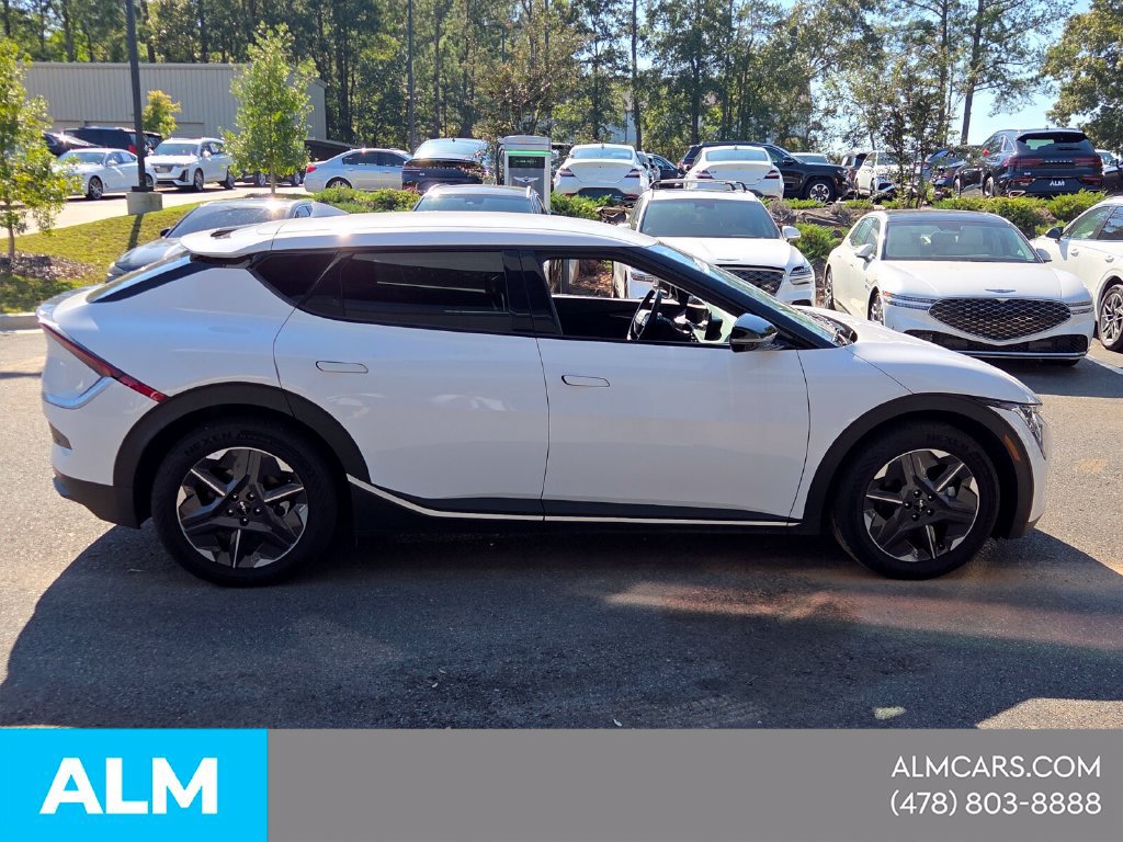 Used 2025 Kia EV6 Light RWD image 14