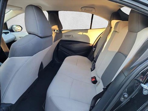 Used 2022 Toyota Corolla LE w/ LE Convenience Package FWD image 11