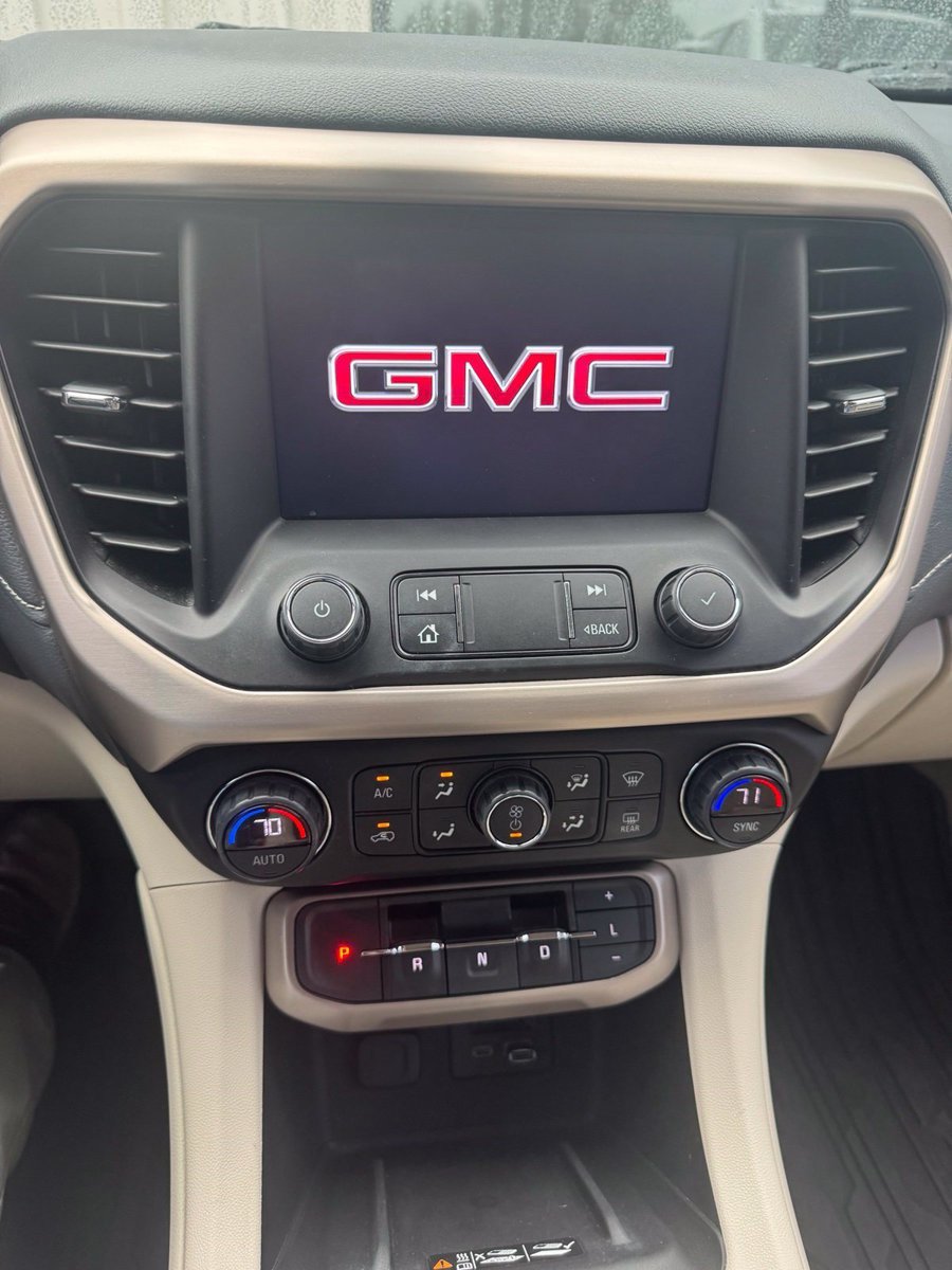 Used 2020 GMC Acadia Denali w/ Trailering Package FWD image 17