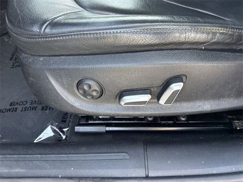 Used 2016 Audi A4 2.0T Premium Plus w/ Technology Package image 12