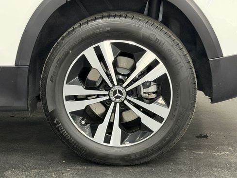 Used 2025 Mercedes-Benz GLB 250 GLB 250 image 17