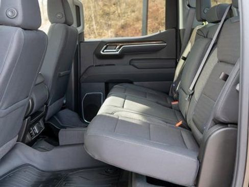 Used 2026 GMC Sierra 1500 Elevation w/ Elevation Select Package AWD/4WD image 12