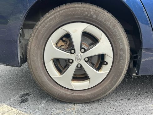 Used 2013 Toyota Prius Two FWD image 9