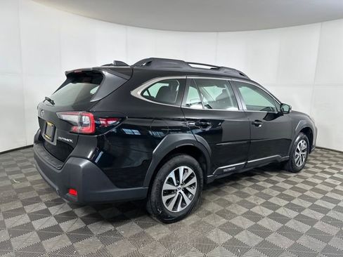 Used 2024 Subaru Outback 2.5i image 3