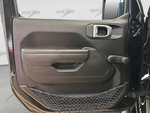 Used 2023 Jeep Wrangler Sport AWD/4WD image 13