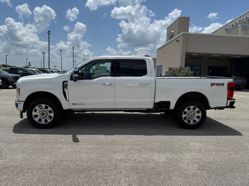 New 2025 Ford F350 Lariat w/ Lariat Ultimate Package image 9