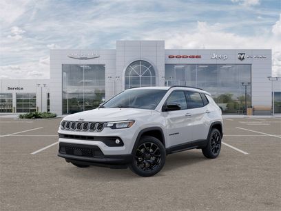 New 2025 Jeep Compass Latitude w/ Sun & Sound Group