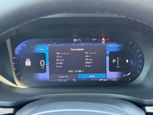 Certified 2025 Volvo V60 B5 Cross Country Ultra AWD/4WD image 9
