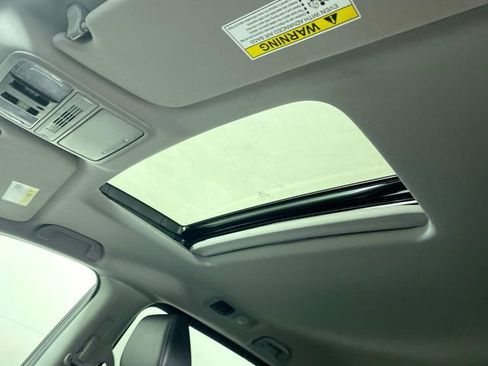 Used 2023 Honda Odyssey EX-L image 20