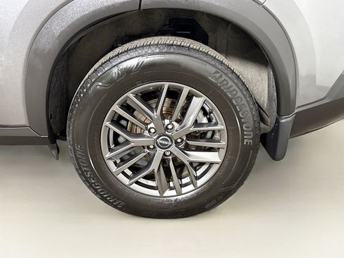 Used 2023 Nissan Rogue S AWD/4WD image 28
