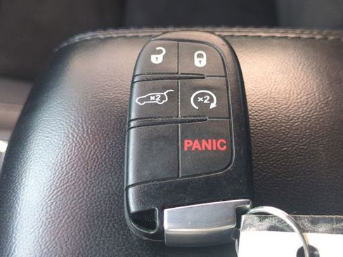 Used 2020 Dodge Durango GT RWD image 32