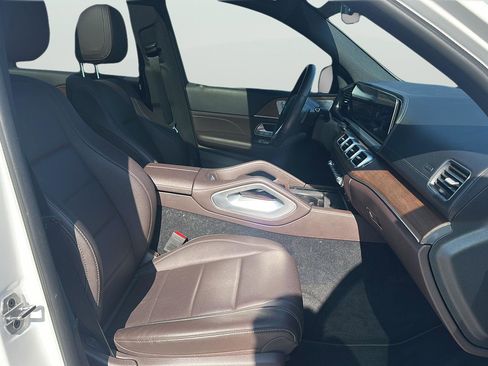 Used 2022 Mercedes-Benz GLS 450 4MATIC image 20