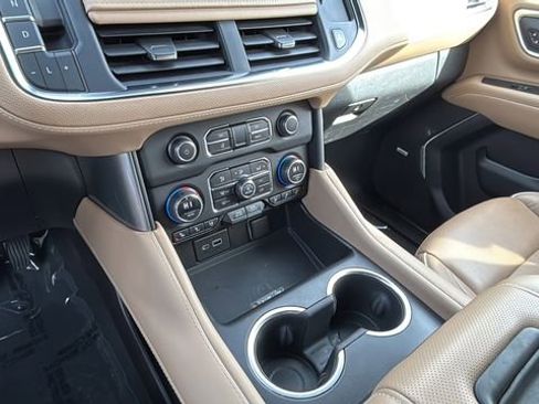 Used 2023 Chevrolet Tahoe Premier image 14