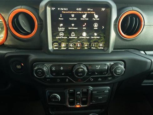 Used 2021 Jeep Gladiator Overland image 15