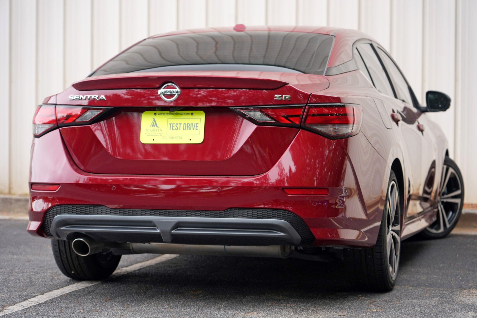Used 2020 Nissan Sentra SR w/ Premium Package FWD image 4