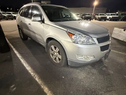 Used 2009 Chevrolet Traverse LT image 19