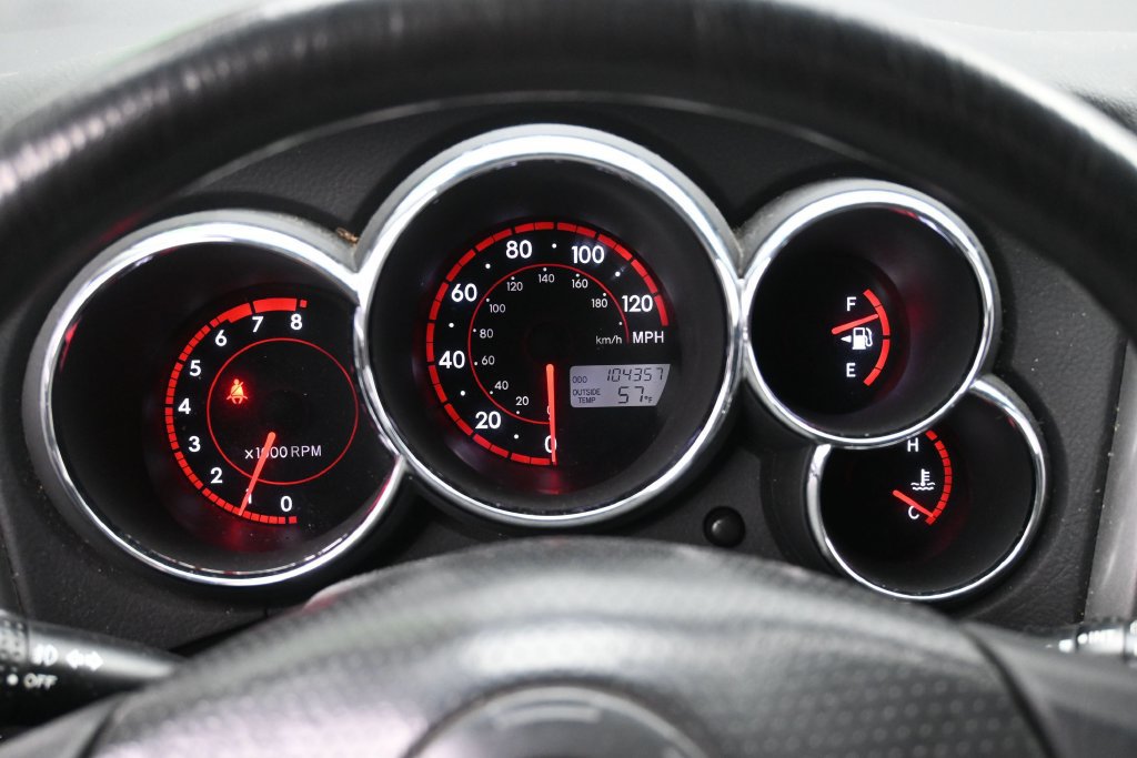 Used 2008 Pontiac Vibe FWD image 10