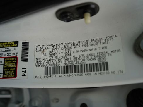 Used 2015 Toyota Tacoma PreRunner image 12