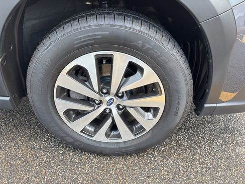 Used 2024 Subaru Outback Premium image 9