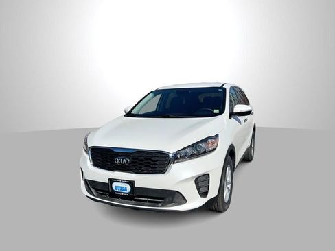 Used 2020 Kia Sorento LX image 1
