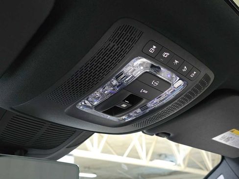 New 2026 Mercedes-Benz GLS 580 4MATIC image 34