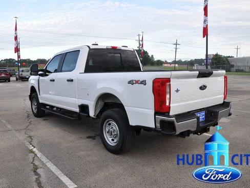 Used 2024 Ford F250 XL w/ XL Chrome Package AWD/4WD image 3