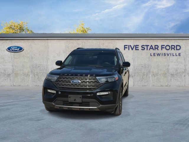 Used 2023 Ford Explorer XLT w/ Equipment Group 202A RWD image 3