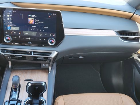 Certified 2025 Lexus RX 350 Premium Package image 34