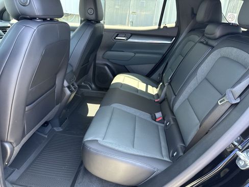 New 2027 GMC Terrain AT4 w/ Convenience Package III AWD/4WD image 18