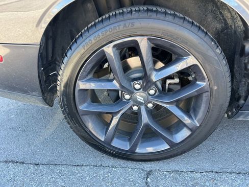 Used 2020 Dodge Challenger SXT w/ Blacktop Package image 8