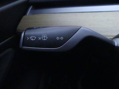 Used 2018 Tesla Model 3 Performance image 16