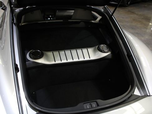 Used 2018 Porsche 718 Cayman RWD image 40