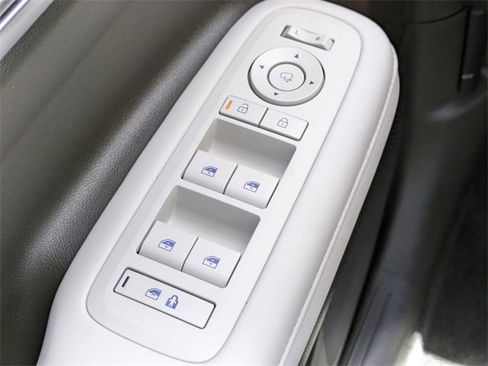 Used 2024 Hyundai Santa Fe Calligraphy image 33