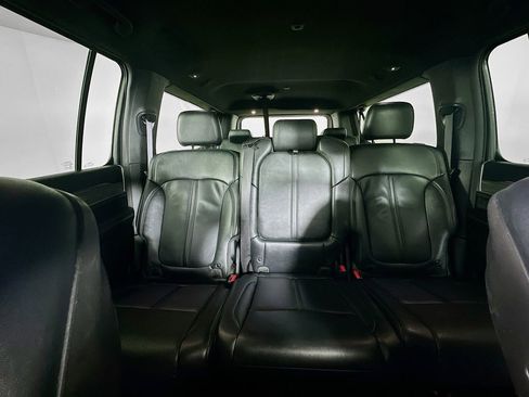 Used 2024 Jeep Wagoneer L Series II w/ Flexible Seating Group image 13