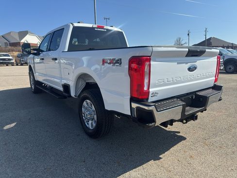 Used 2024 Ford F250 XLT w/ FX4 Off-Road Package image 4