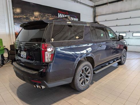 Used 2024 Chevrolet Suburban Z71 w/ Z71 Off-Road Package AWD/4WD image 10