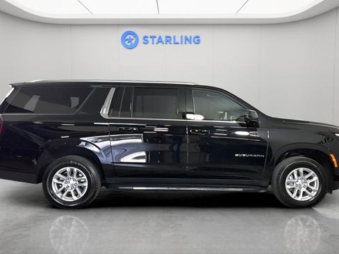 Certified 2025 Chevrolet Suburban LS RWD image 11