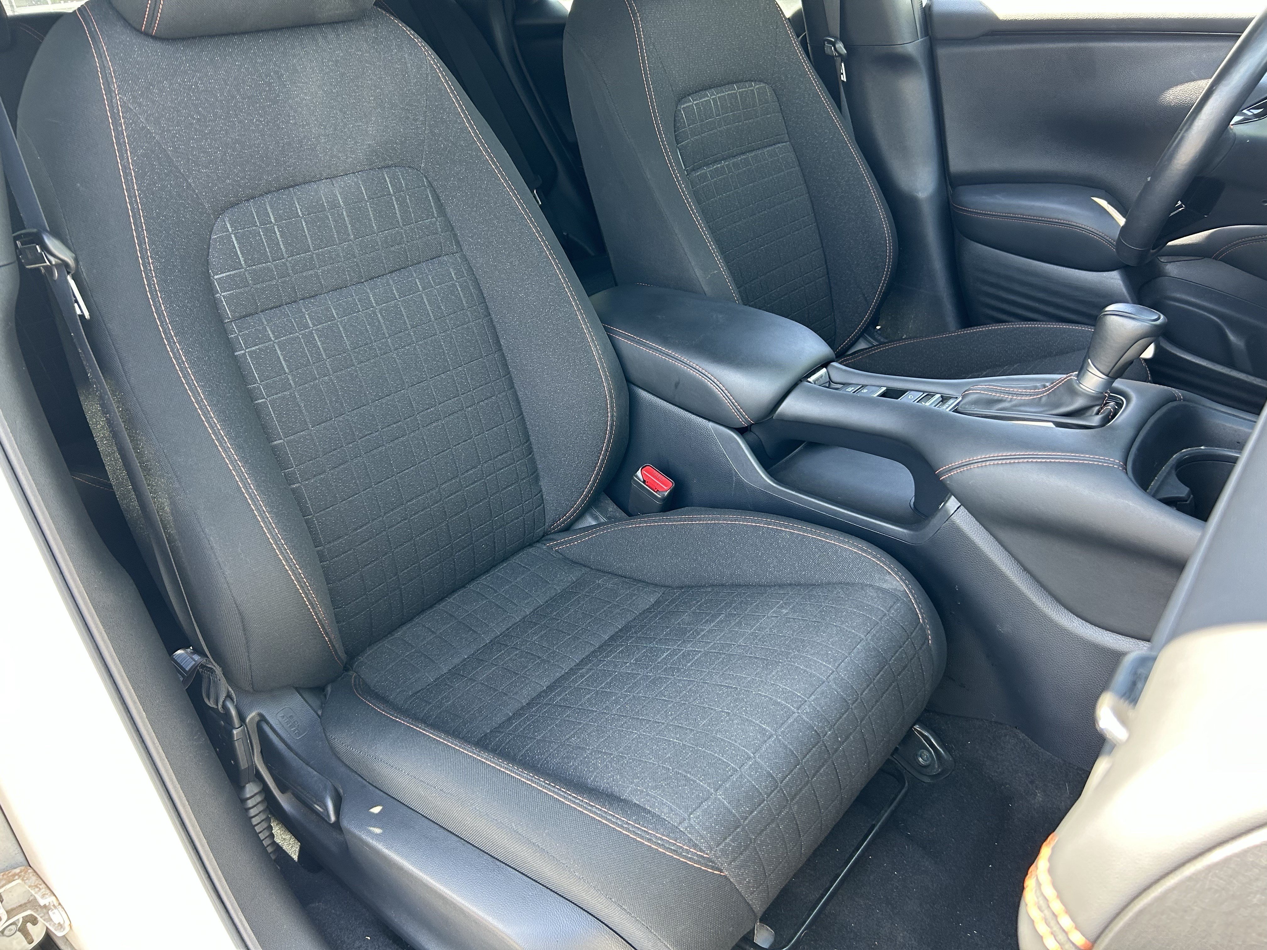 Used 2024 Honda HR-V Sport image 8