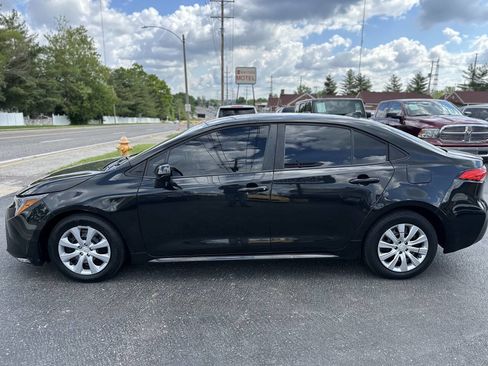 Used 2021 Toyota Corolla LE FWD image 4