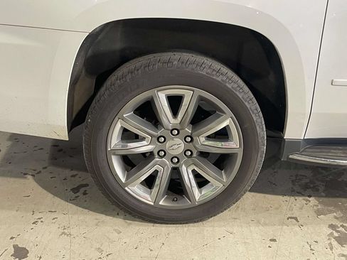 Used 2017 Chevrolet Suburban Premier AWD/4WD image 6