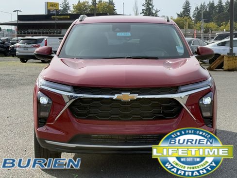 New 2026 Chevrolet Trax LT w/ Driver Confidence Package image 8